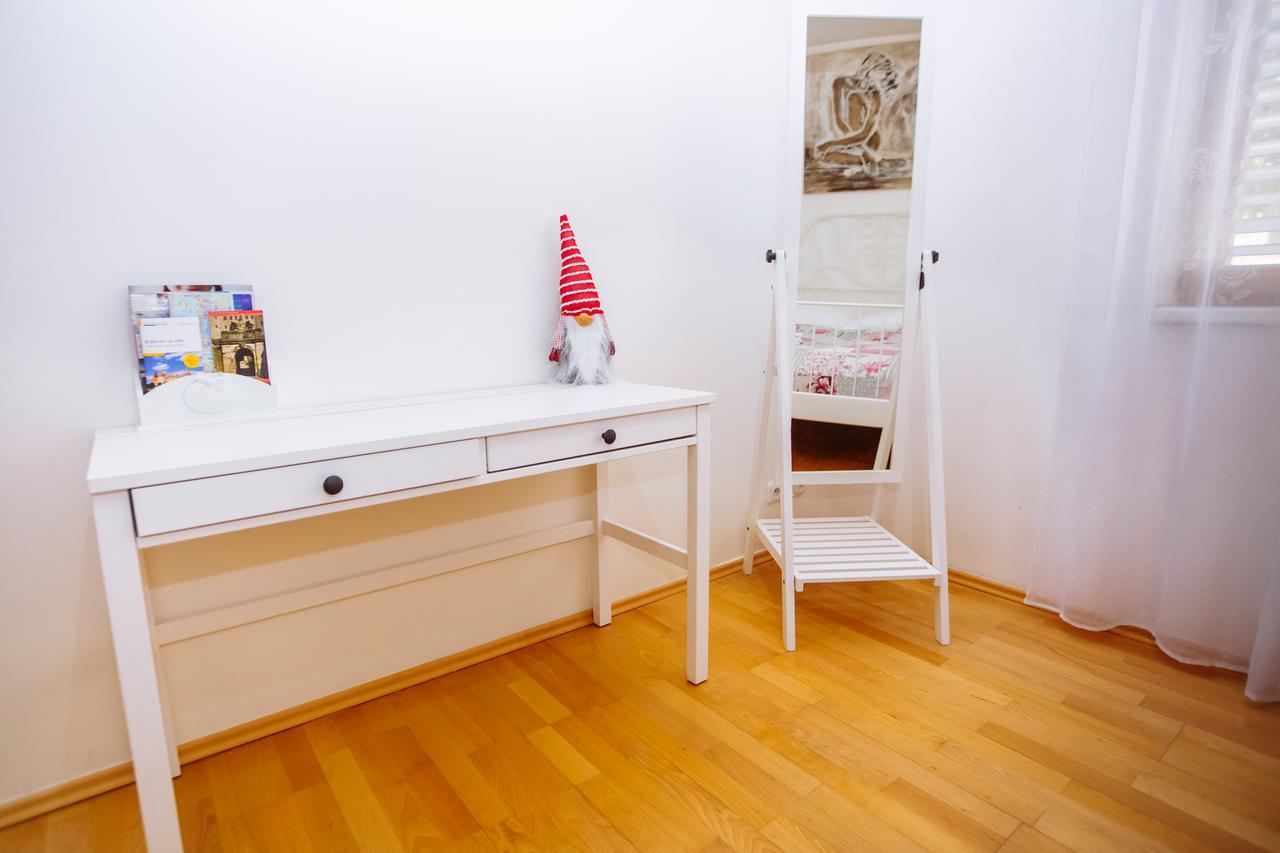 Beautiful Apartment In Central Residence Praha Exteriér fotografie