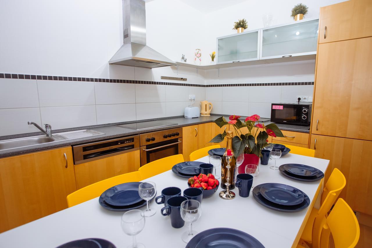 Beautiful Apartment In Central Residence Praha Exteriér fotografie