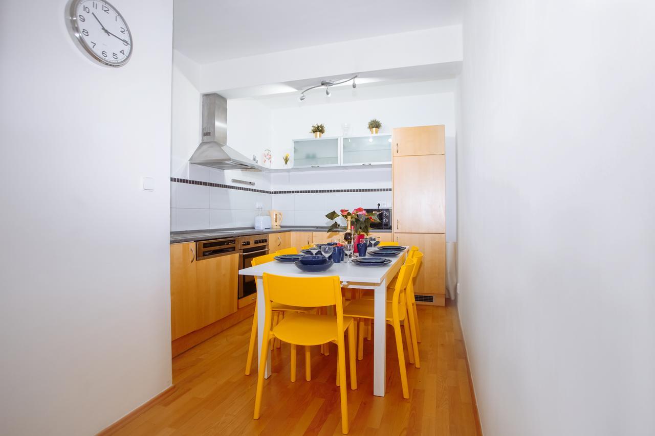 Beautiful Apartment In Central Residence Praha Exteriér fotografie